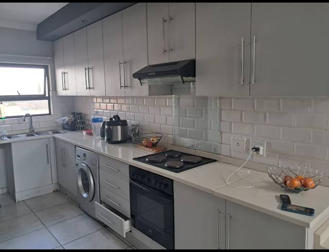 2 BEDROOM APARTMENT TO LET IN EVELEIGH